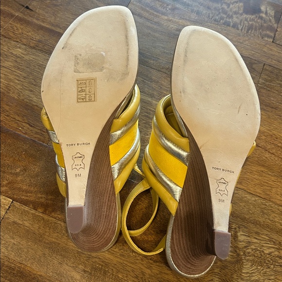 Tory Burch Puffy Wedge Women  size 9